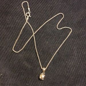 Necklace with diamond bawble
